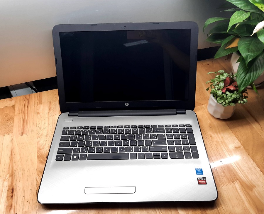 Laptop HP Notebook 15-AC671TX core I7